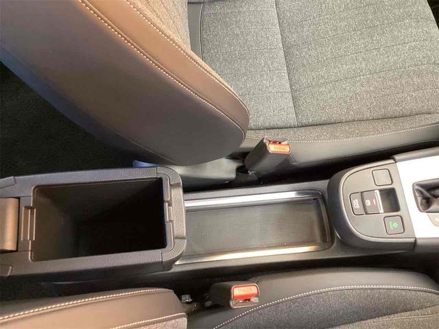 フィット e:HEVホーム ETC バックカメラ クリアランスソナー オートクルーズコントロール レーンアシスト 衝突被害軽減システム アルミホイール オートライト LEDヘッドランプ スマートキー(35枚目)