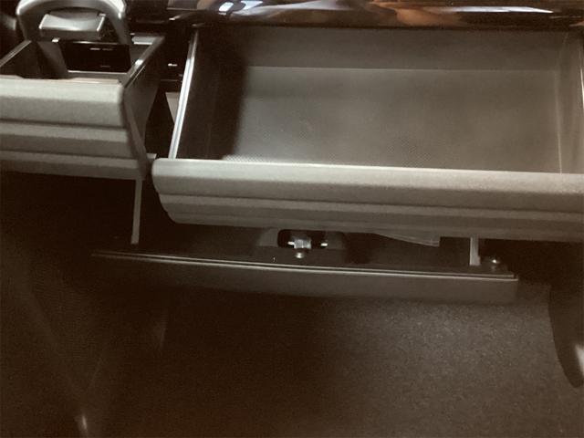 スペーシアカスタム ハイブリッドＧＳ　片側電動スライドドア　クリアランスソナー　オートクルーズコントロール　衝突被害軽減システム　電子パーキング　オートブレーキホールド　オートライト　スマートキー　電動格納ミラー　シートヒーター（31枚目）