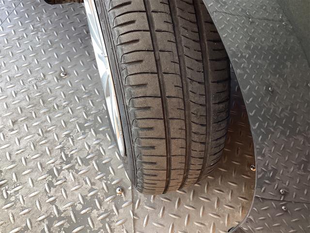 ルーミー Ｘ　Ｓ　両側スライド・片側電動　衝突被害軽減システム　アルミホイール　オートライト　スマートキー　アイドリングストップ　シートヒーター　ＣＶＴ　盗難防止システム　衝突安全ボディ　ＡＢＳ　ＥＳＣ　ＣＤ　エアコン（14枚目）