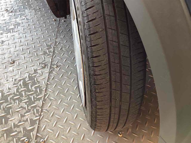 アルトラパン モード　ＥＴＣ　全周囲カメラ　ナビ　ＴＶ　クリアランスソナー　レーンアシスト　衝突被害軽減システム　オートライト　スマートキー　アイドリングストップ　電動格納ミラー　シートヒーター　ベンチシート　ＣＶＴ（13枚目）