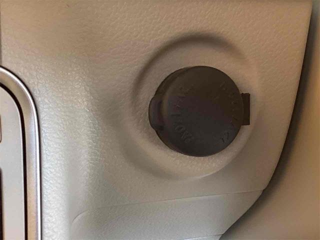 アルトラパン モード　ＥＴＣ　全周囲カメラ　ナビ　ＴＶ　クリアランスソナー　レーンアシスト　衝突被害軽減システム　オートライト　スマートキー　アイドリングストップ　電動格納ミラー　シートヒーター　ベンチシート　ＣＶＴ（26枚目）