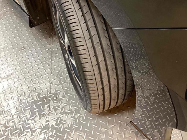 ステップワゴンスパーダ Ｓ　ＥＴＣ　バックカメラ　ナビ　ＴＶ　オートクルーズコントロール　両側電動スライドドア　ＨＩＤ　スマートキー　アイドリングストップ　電動格納ミラー　３列シート　ＣＶＴ　アルミホイール　ＣＤ　ＤＶＤ再生（13枚目）