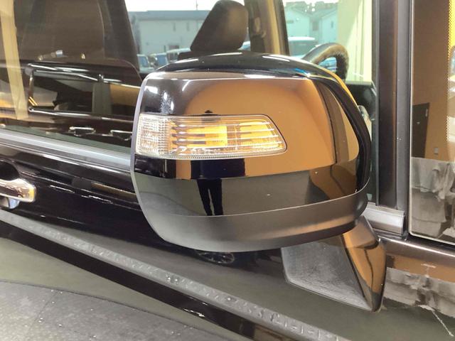 ステップワゴンスパーダ Ｓ　ＥＴＣ　バックカメラ　ナビ　ＴＶ　オートクルーズコントロール　両側電動スライドドア　ＨＩＤ　スマートキー　アイドリングストップ　電動格納ミラー　３列シート　ＣＶＴ　アルミホイール　ＣＤ　ＤＶＤ再生（14枚目）