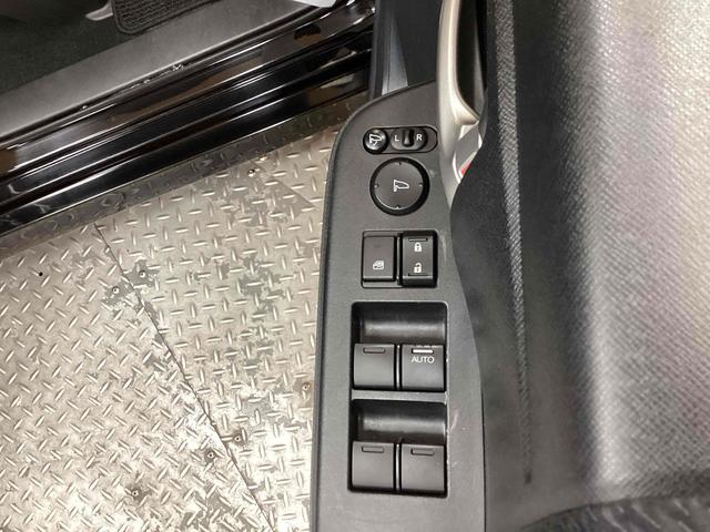 ステップワゴンスパーダ Ｓ　ＥＴＣ　バックカメラ　ナビ　ＴＶ　オートクルーズコントロール　両側電動スライドドア　ＨＩＤ　スマートキー　アイドリングストップ　電動格納ミラー　３列シート　ＣＶＴ　アルミホイール　ＣＤ　ＤＶＤ再生（17枚目）