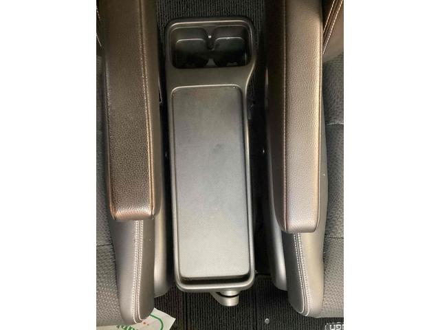 ステップワゴンスパーダ Ｓ　ＥＴＣ　バックカメラ　ナビ　ＴＶ　オートクルーズコントロール　両側電動スライドドア　ＨＩＤ　スマートキー　アイドリングストップ　電動格納ミラー　３列シート　ＣＶＴ　アルミホイール　ＣＤ　ＤＶＤ再生（36枚目）