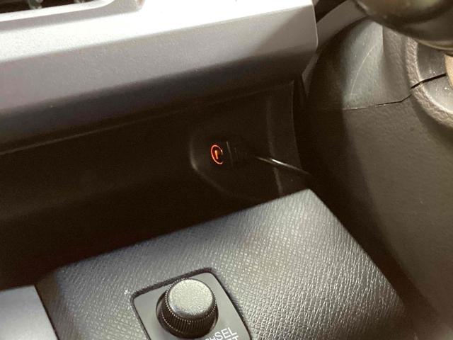 ステップワゴンスパーダ Ｓ　ＥＴＣ　バックカメラ　ナビ　ＴＶ　オートクルーズコントロール　両側電動スライドドア　ＨＩＤ　スマートキー　アイドリングストップ　電動格納ミラー　３列シート　ＣＶＴ　アルミホイール　ＣＤ　ＤＶＤ再生（37枚目）