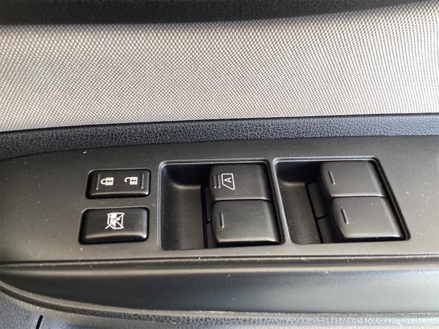 ノート ｅ－パワー　Ｂ　ＥＴＣ　バックカメラ　ナビ　クリアランスソナー　レーンアシスト　衝突被害軽減システム　スマートキー　アイドリングストップ　電動格納ミラー　ＣＶＴ　盗難防止システム　衝突安全ボディ　ＡＢＳ　ＥＳＣ（24枚目）