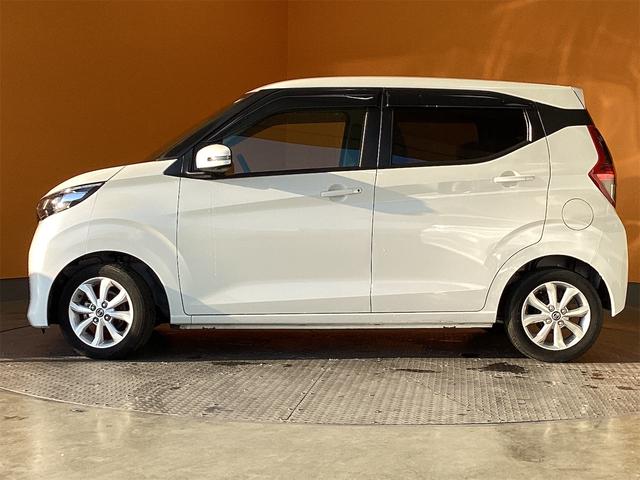 デイズ Ｘ　全周囲カメラ　クリアランスソナー　オートライト　スマートキー　アイドリングストップ　電動格納ミラー　ベンチシート　ＣＶＴ　ＣＤ　ミュージックプレイヤー接続可　アルミホイール　エアコン（6枚目）