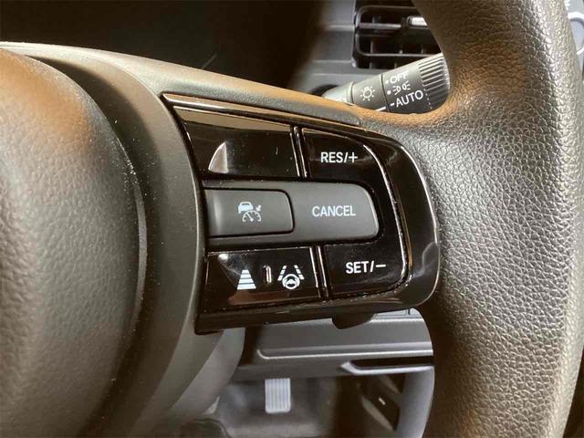 ヴェゼル e:HEV X バックカメラ クリアランスソナー オートクルーズコントロール レーンアシスト 衝突被害軽減システム ナビ TV オートライト LEDヘッドランプ アルミホイール スマートキー(22枚目)