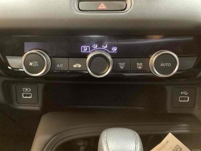 ヴェゼル e:HEV X バックカメラ クリアランスソナー オートクルーズコントロール レーンアシスト 衝突被害軽減システム ナビ TV オートライト LEDヘッドランプ アルミホイール スマートキー(33枚目)