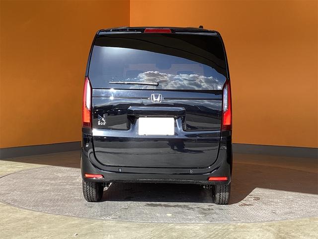 N-BOX ベースグレード バックカメラ 両側電動スライドドア クリアランスソナー オートクルーズコントロール レーンアシスト オートライト スマートキー アイドリングストップ 電動格納ミラー シートヒーター ベンチシート(10枚目)