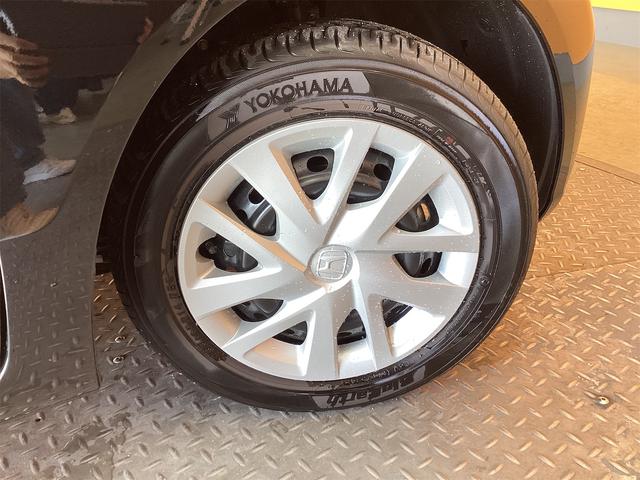 N-BOX ベースグレード バックカメラ 両側電動スライドドア クリアランスソナー オートクルーズコントロール レーンアシスト オートライト スマートキー アイドリングストップ 電動格納ミラー シートヒーター ベンチシート(14枚目)