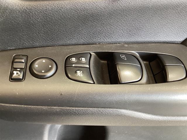 セレナ ハイウェイスター　ＥＴＣ　全周囲カメラ　オートクルーズコントロール　パークアシスト　衝突被害軽減システム　両側電動スライドドア　オートライト　スマートキー　アイドリングストップ　電動格納ミラー（31枚目）