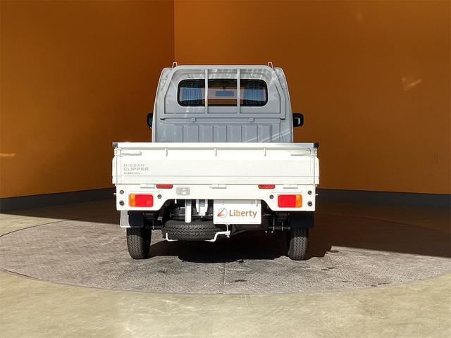 クリッパートラック ＤＸ　ＡＴ　クリアランスソナー　アイドリングストップ　オートライト　ＥＳＣ　エアコン　運転席エアバッグ　助手席エアバッグ（7枚目）