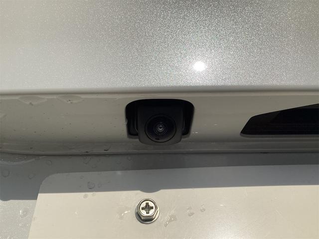 ホンダ N-BOXカスタム 13枚目