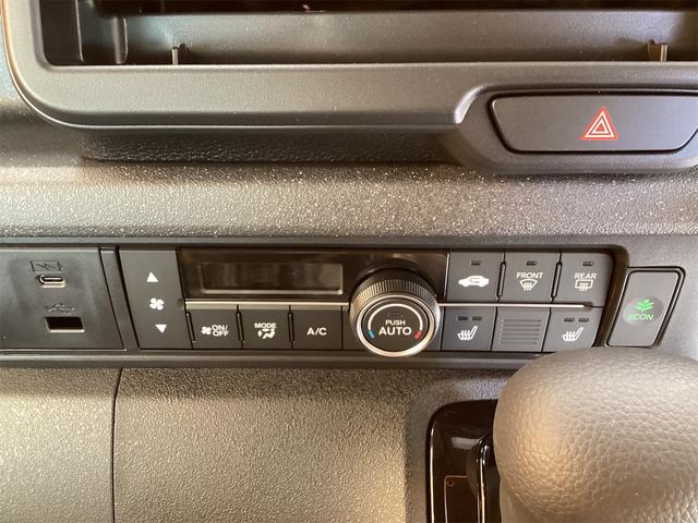 ホンダ N-BOXカスタム 31枚目