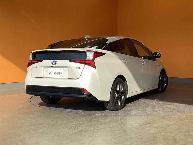 トヨタ プリウス 12枚目