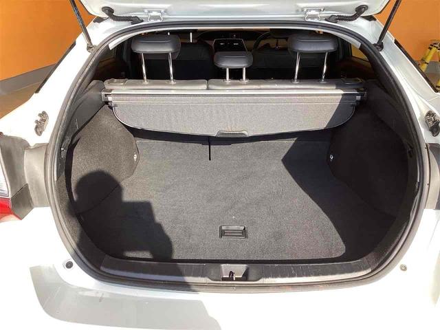 トヨタ プリウス 13枚目