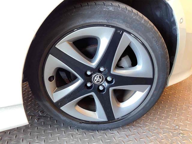 トヨタ プリウス 16枚目