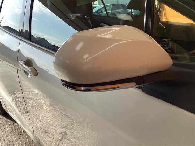 トヨタ プリウス 18枚目