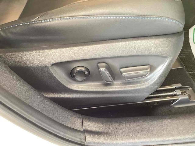 トヨタ プリウス 24枚目