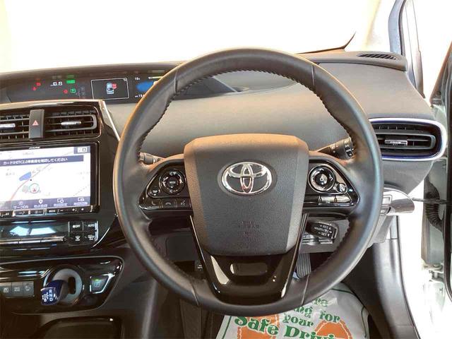 トヨタ プリウス 27枚目