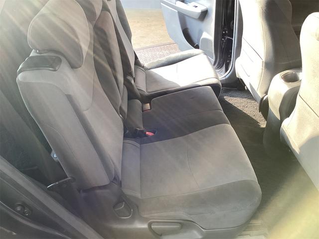 トヨタ プリウスアルファ 20枚目