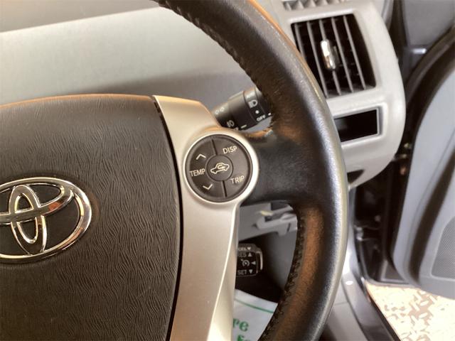 トヨタ プリウスアルファ 28枚目