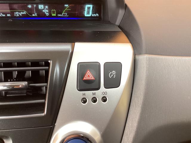 トヨタ プリウスアルファ 31枚目