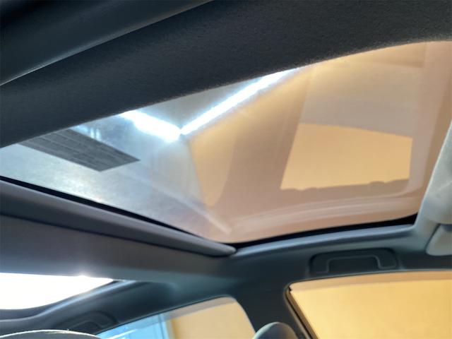 トヨタ プリウスアルファ 39枚目