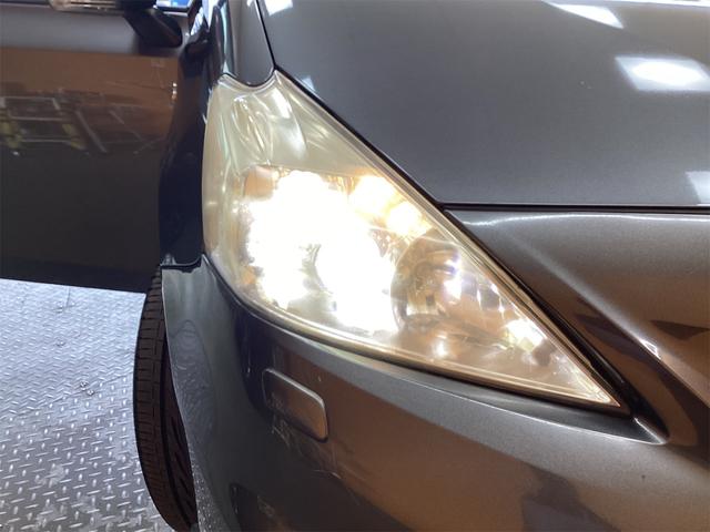 トヨタ プリウスアルファ 40枚目