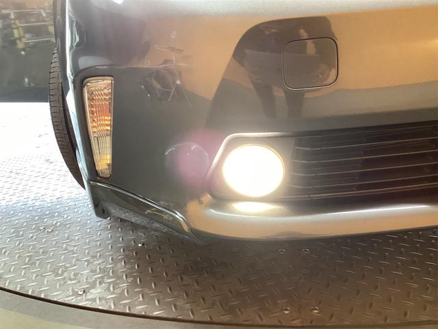 トヨタ プリウスアルファ 41枚目