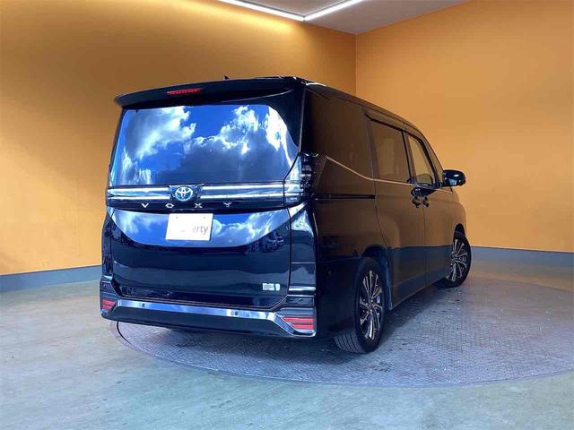 トヨタ ヴォクシー 13枚目