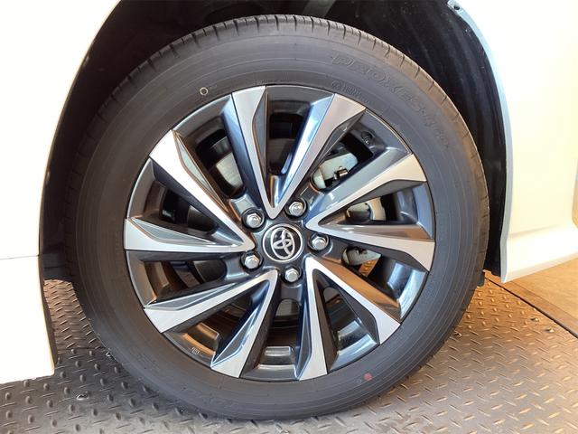 トヨタ ヴォクシー 9枚目