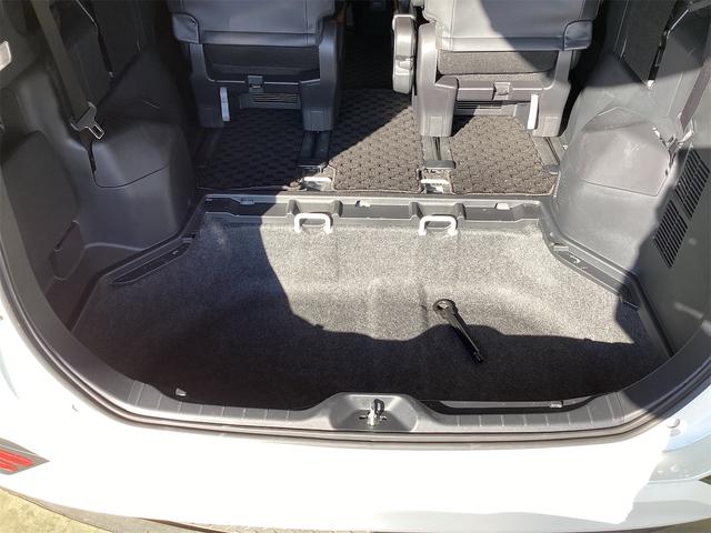 トヨタ ヴォクシー 17枚目