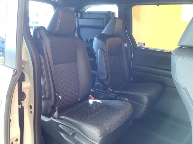 トヨタ ヴォクシー 18枚目