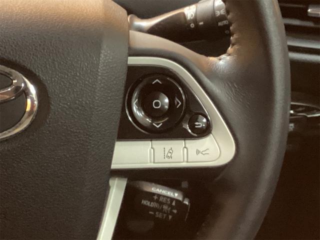 プリウス Ｓセーフティプラス　純正ナビ　ＥＴＣ２．０　クリアランスソナー　レーンアシスト　オートクルーズコントロール　パークアシスト　衝突被害軽減システム　バックカメラ　ＴＶ　アルミホイール　オートマチックハイビーム　オートライト（29枚目）