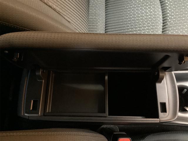 プリウス Ｓセーフティプラス　純正ナビ　ＥＴＣ２．０　クリアランスソナー　レーンアシスト　オートクルーズコントロール　パークアシスト　衝突被害軽減システム　バックカメラ　ＴＶ　アルミホイール　オートマチックハイビーム　オートライト（46枚目）