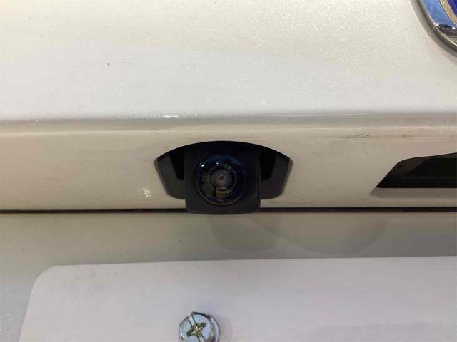 フィット ｅ：ＨＥＶホーム　社外ナビ　ＥＴＣ　バックカメラ　ＴＶ　クリアランスソナー　オートクルーズコントロール　衝突被害軽減システム　オートライト　ＬＥＤヘッドランプ　スマートキー　電動格納ミラー　ＣＶＴ　盗難防止システム（17枚目）