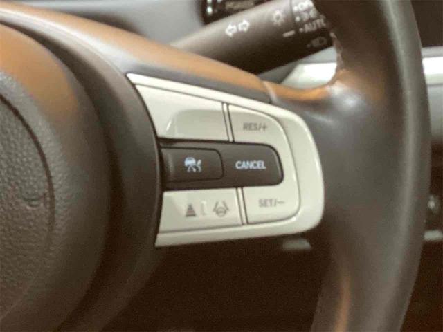 フィット ｅ：ＨＥＶホーム　社外ナビ　ＥＴＣ　バックカメラ　ＴＶ　クリアランスソナー　オートクルーズコントロール　衝突被害軽減システム　オートライト　ＬＥＤヘッドランプ　スマートキー　電動格納ミラー　ＣＶＴ　盗難防止システム（29枚目）