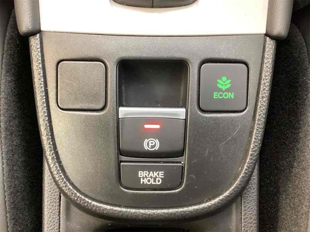 フィット ｅ：ＨＥＶホーム　社外ナビ　ＥＴＣ　バックカメラ　ＴＶ　クリアランスソナー　オートクルーズコントロール　衝突被害軽減システム　オートライト　ＬＥＤヘッドランプ　スマートキー　電動格納ミラー　ＣＶＴ　盗難防止システム（44枚目）