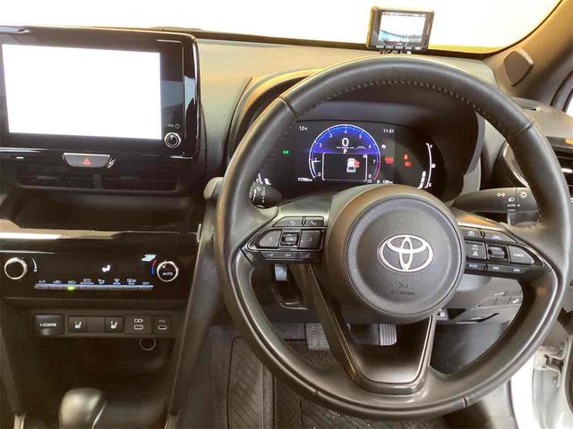 ヤリスクロス Ｚ　全周囲カメラ　クリアランスソナー　オートクルーズコントロール　レーンアシスト　パワーシート　衝突被害軽減システム　ナビ　ＴＶ　オートマチックハイビーム　オートライト　ブラインドスポットモニター（25枚目）