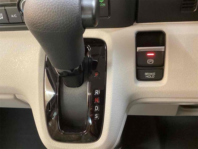 Ｎ－ＢＯＸ ベースグレード　バックカメラ　両側スライド・片側電動　クリアランスソナー　オートクルーズコントロール　衝突被害軽減システム　スマートキー　アイドリングストップ　電動格納ミラー　シートヒーター　ベンチシート　ＣＶＴ（32枚目）