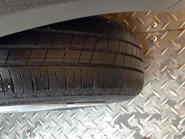 アルトラパン Ｓ　ＥＴＣ　ナビ　ＴＶ　衝突被害軽減システム　スマートキー　アイドリングストップ　電動格納ミラー　シートヒーター　ベンチシート　ＣＶＴ　ＡＢＳ　ＥＳＣ　ＣＤ　ＵＳＢ　Ｂｌｕｅｔｏｏｔｈ　エアコン（13枚目）