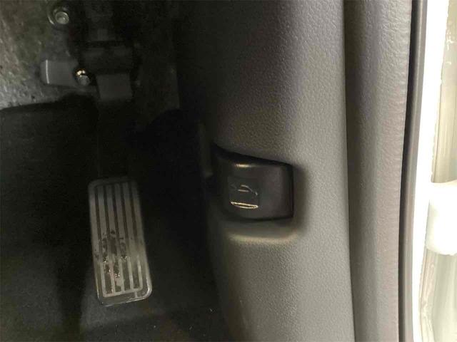 Ｎ－ＢＯＸ ベースグレード　バックカメラ　両側スライド・片側電動　オートクルーズコントロール　オートライト　スマートキー　アイドリングストップ　電動格納ミラー　シートヒーター　ベンチシート　ＣＶＴ　ＡＢＳ　ＥＳＣ　エアコン（29枚目）