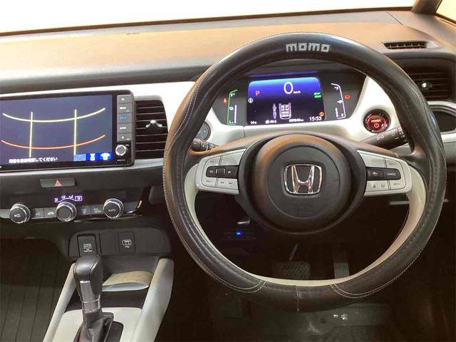 フィット ｅ：ＨＥＶホーム　ＥＴＣ　バックカメラ　ナビ　クリアランスソナー　オートクルーズコントロール　レーンアシスト　衝突被害軽減システム　アルミホイール　オートライト　ＬＥＤヘッドランプ　スマートキー（20枚目）