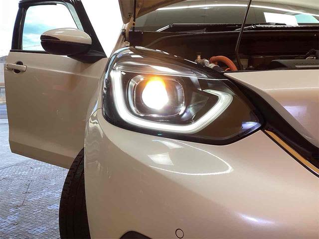 フィット ｅ：ＨＥＶホーム　ＥＴＣ　バックカメラ　ナビ　クリアランスソナー　オートクルーズコントロール　レーンアシスト　衝突被害軽減システム　アルミホイール　オートライト　ＬＥＤヘッドランプ　スマートキー（39枚目）