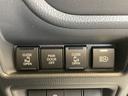 両側電動スライドドア装備!運転席よりボタン一つで開閉可能でございます。