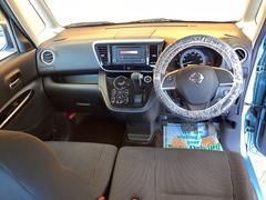 毎回座るフロントシート。運転席は必ず使用する部分ですので、座り心地が重要です！ 2