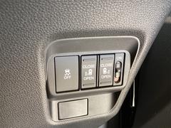 ����ҤȤĤǥɥ������ץ󡣡ڥ�󥢥������ξ¦�ѥ���饤�ɥɥ���ξ�꤬�դ����äƤ��Ƥ⡢�����å��ҤȤĤǥ��饤�ɥɥ�����ư�������ư�����ץ󤷤ޤ��� 2